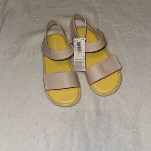 Old Navy ivory velcro strap sandal